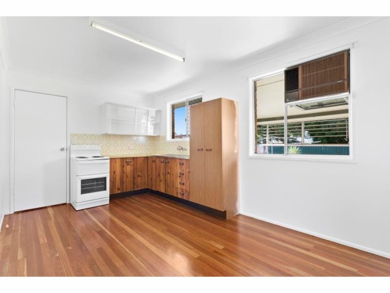 96 Sheehy Street, Park Avenue QLD 4701